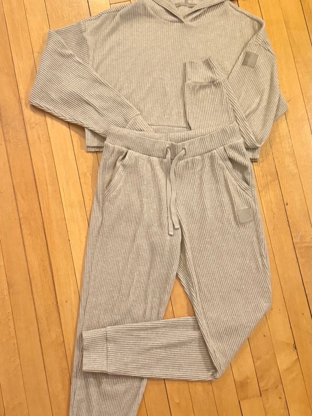 Alo Cozy Ribbed Hooded Lounge Set in Light Taupe